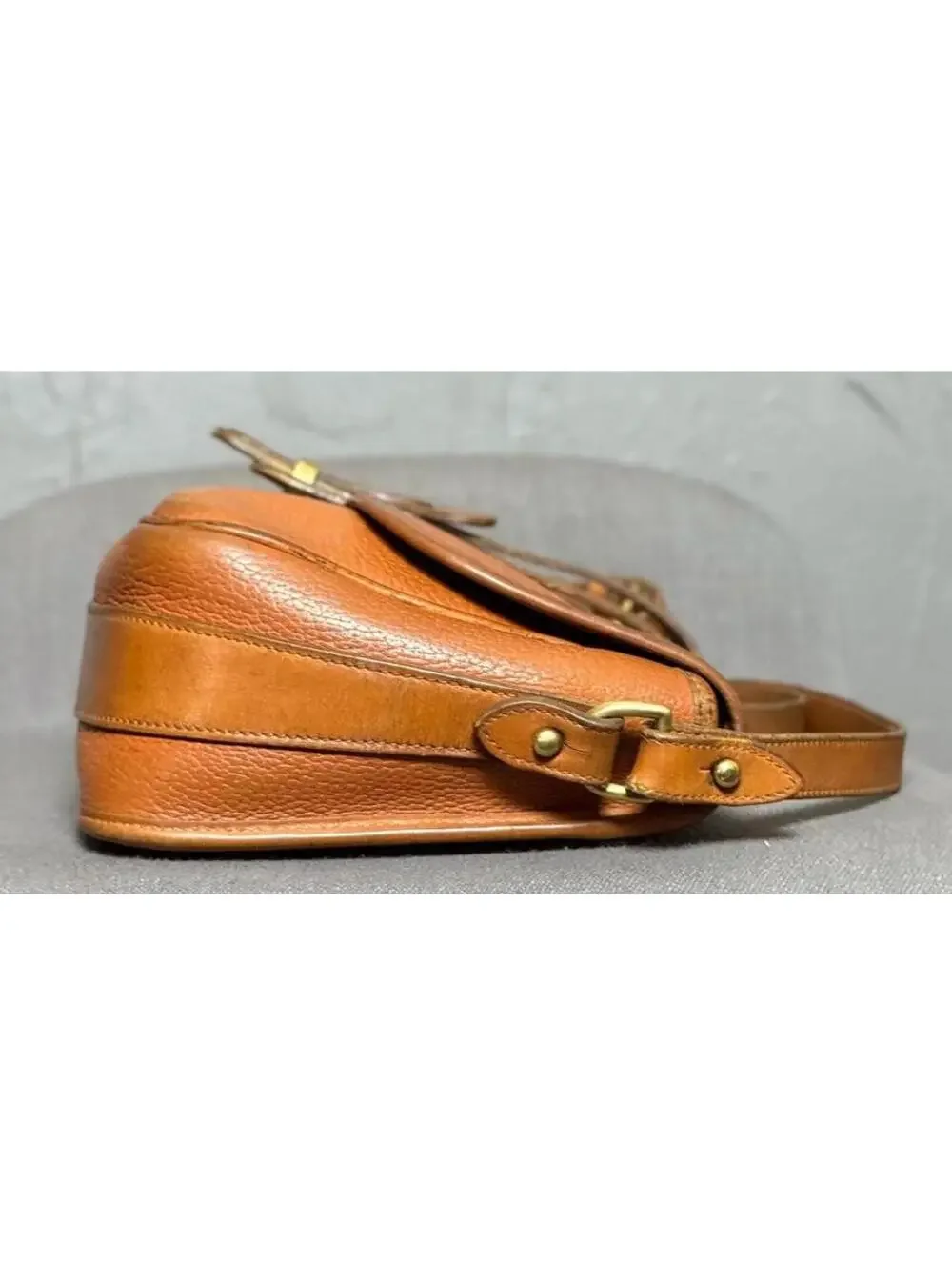 1980's Dooney & Bourke Equestrian Bag Caramel + British Tan AWL Pebbled Leather